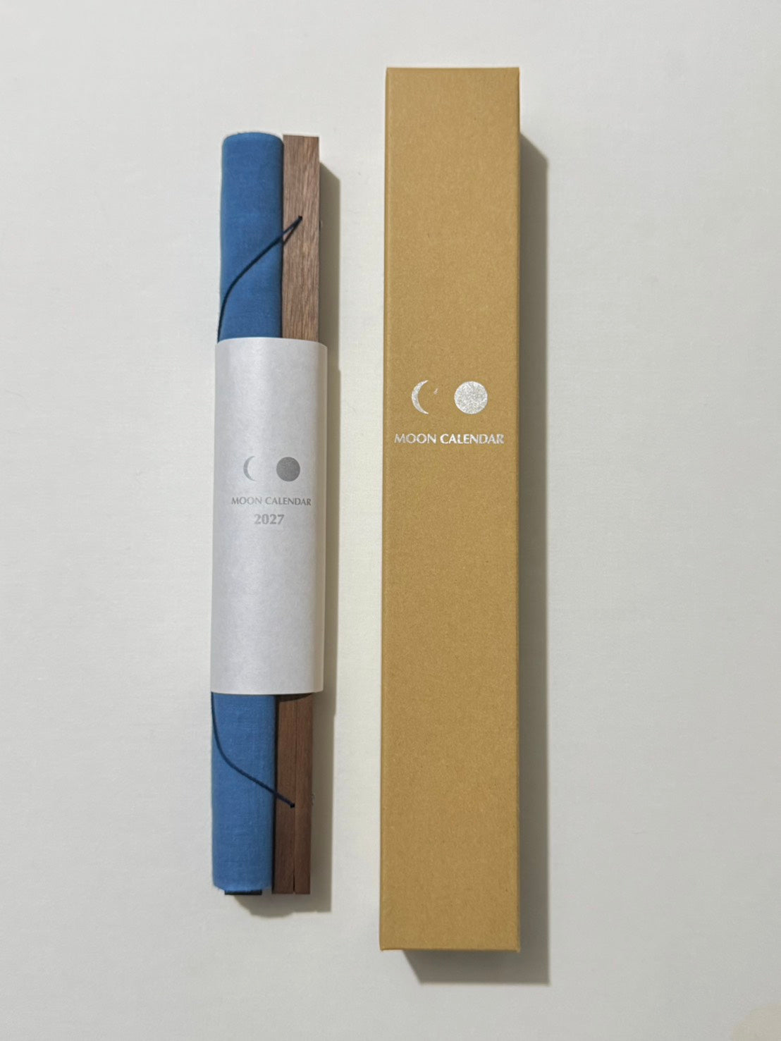 NEW!! 2027 Moon Calendar KAKE　"掛(かけ)" 空色 (pale blue)